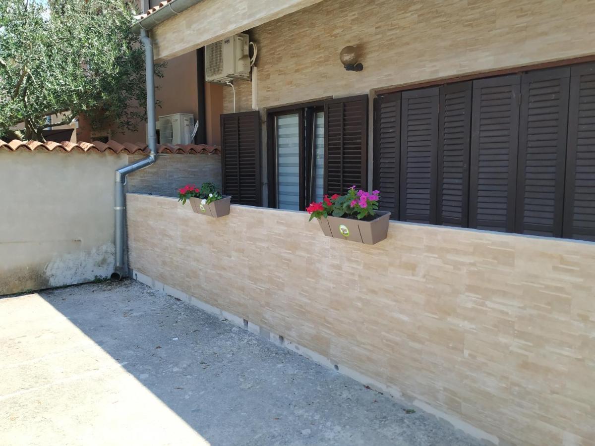 Apartments Zlatko Πούλα Εξωτερικό φωτογραφία
